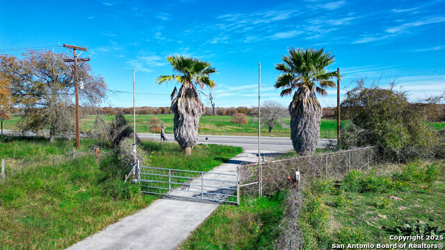 Listing photo id 5 for Tbd S State Hwy 123