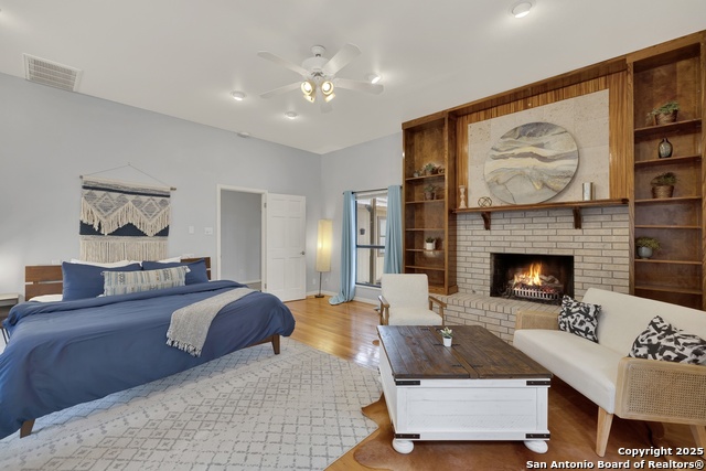 Image 12 of 40 For 217 Driftwood Dr W