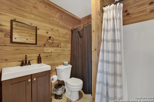 Image 38 of 40 For 217 Driftwood Dr W