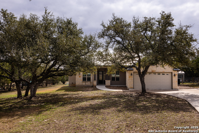 Details for 165 Mull Rd  , Kerrville, TX 78028