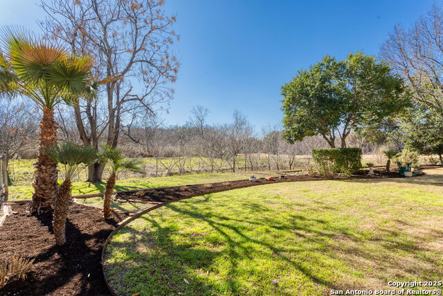 Listing photo id 22 for 54 Courtside Cir