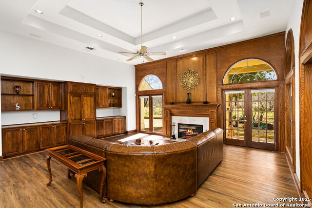 Listing photo id 5 for 54 Courtside Cir