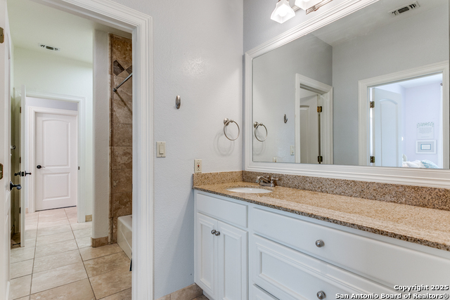 Listing photo id 24 for 701 Garraty Ct.