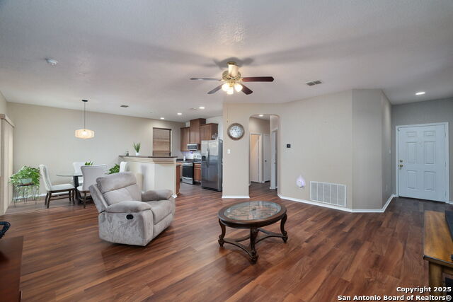 Image 6 of 21 For 714 Canadian Goose