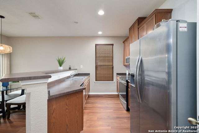 Image 9 of 21 For 714 Canadian Goose