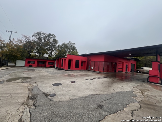 Details for 1850-1 Houston St E, San Antonio, TX 78202