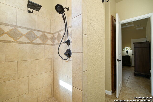 Image 14 of 26 For 561 Jacobs Ln