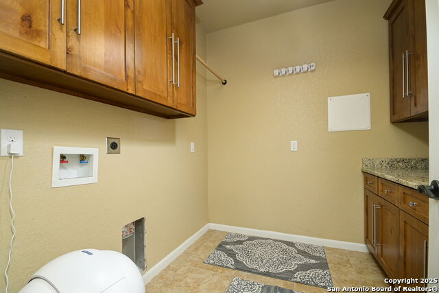 Image 21 of 26 For 561 Jacobs Ln