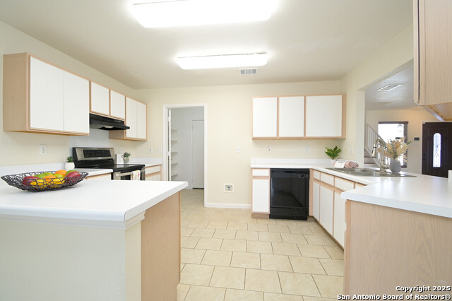 Image 11 of 25 For 11239 Vollmer Ln