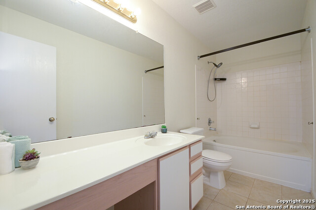 Image 16 of 25 For 11239 Vollmer Ln