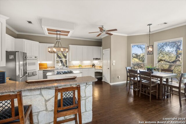Listing photo id 14 for 8506 Fairway Trail Dr