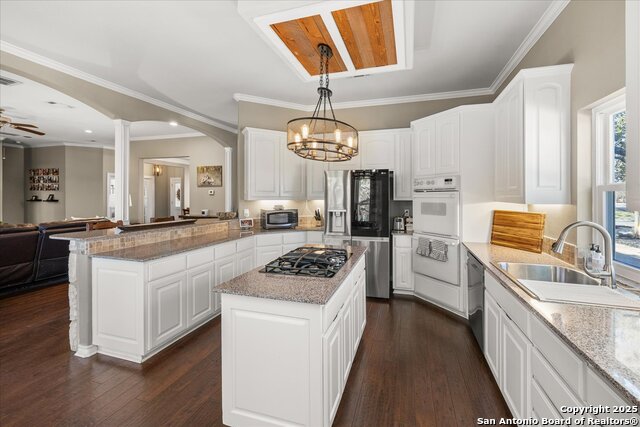 Listing photo id 16 for 8506 Fairway Trail Dr