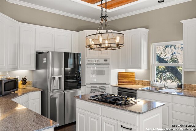 Listing photo id 17 for 8506 Fairway Trail Dr