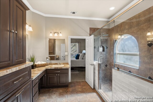Listing photo id 22 for 8506 Fairway Trail Dr