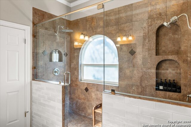 Listing photo id 23 for 8506 Fairway Trail Dr