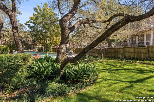 Listing photo id 39 for 8506 Fairway Trail Dr