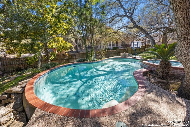 Listing photo id 43 for 8506 Fairway Trail Dr