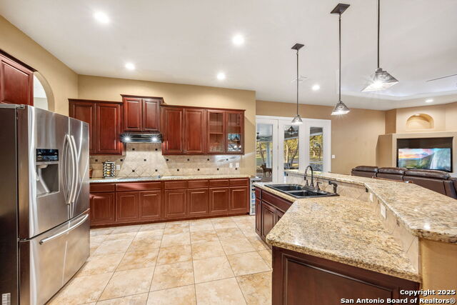 Image 10 of 37 For 3015 River Way