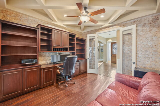 Image 13 of 37 For 3015 River Way