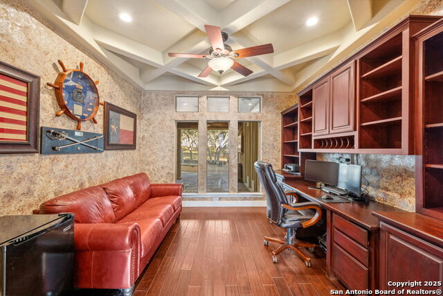 Image 14 of 37 For 3015 River Way