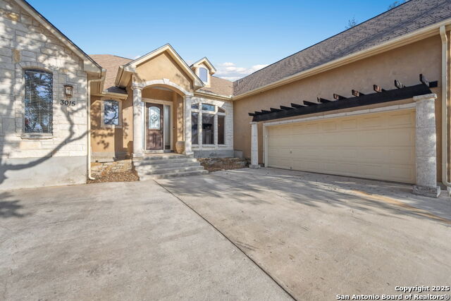 Image 3 of 37 For 3015 River Way