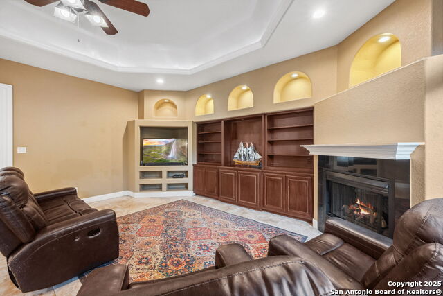 Image 7 of 37 For 3015 River Way