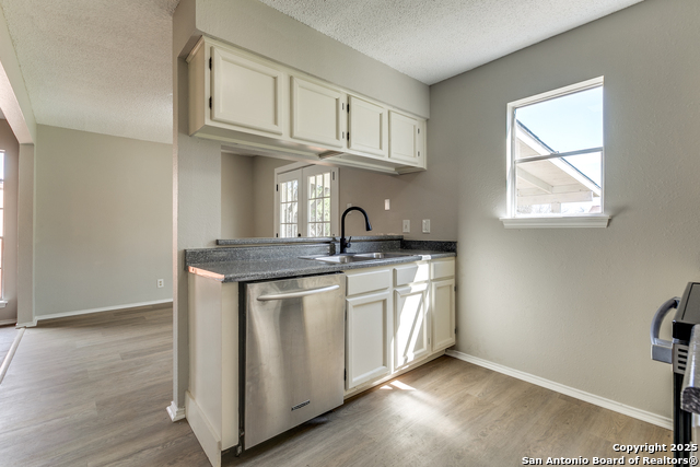 Listing photo id 9 for 11426 Black Fox Dr
