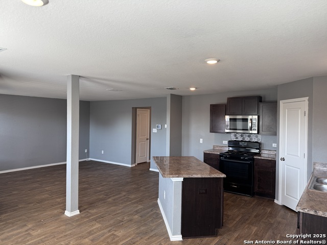 Image 7 of 22 For 5961 Kendall Prairie