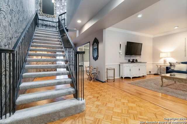 Image 5 of 39 For 7731 Broadway  32f