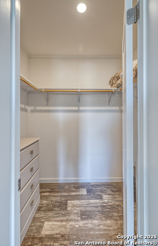 Listing photo id 15 for 3049 Little Creek Rd N