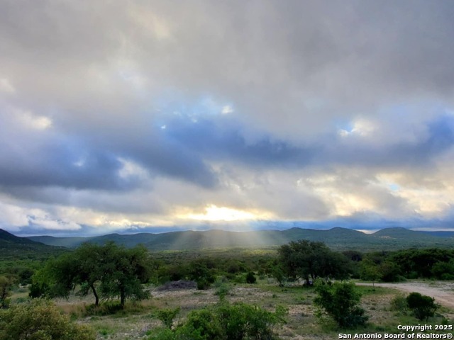 Listing photo id 34 for 3049 Little Creek Rd N