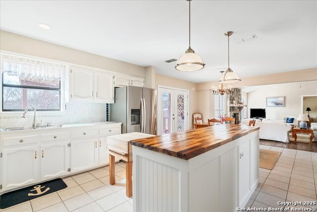 Listing photo id 13 for 20 Saddle Rock