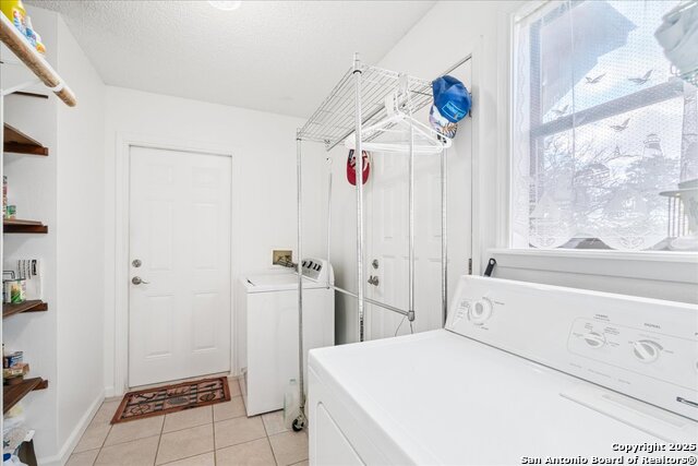 Listing photo id 16 for 20 Saddle Rock