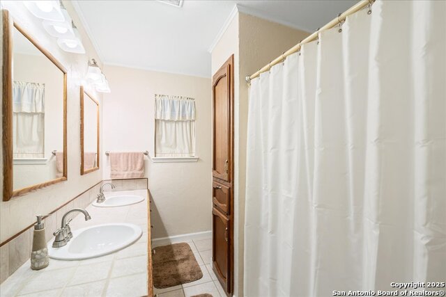 Listing photo id 17 for 20 Saddle Rock