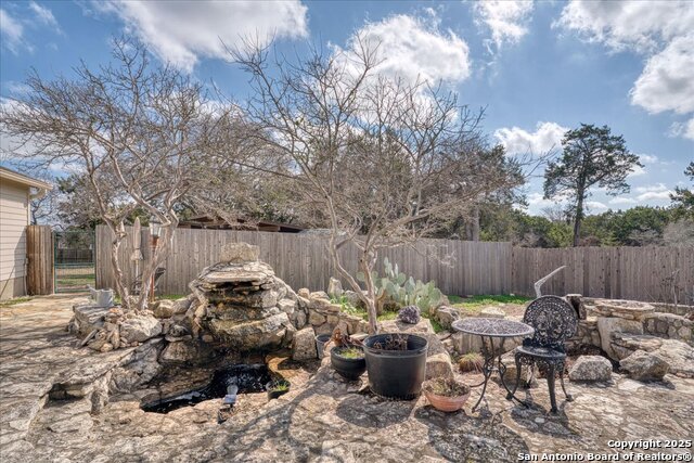 Listing photo id 30 for 20 Saddle Rock