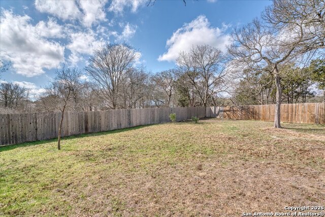 Listing photo id 33 for 20 Saddle Rock