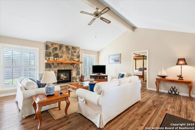 Listing photo id 5 for 20 Saddle Rock