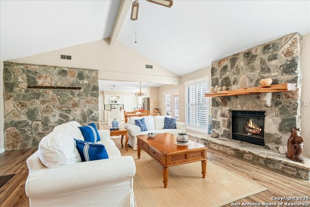 Listing photo id 6 for 20 Saddle Rock