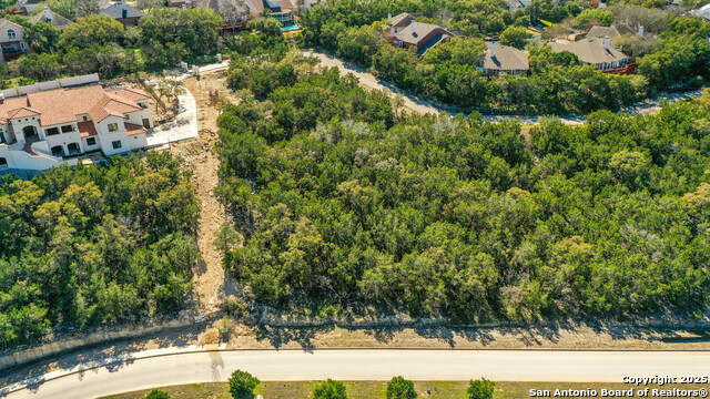 Image 6 of 21 For 526 Winding Ravine
