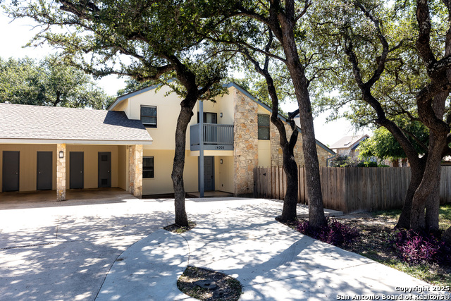 Image 2 of 10 For 14305 Indian Woods