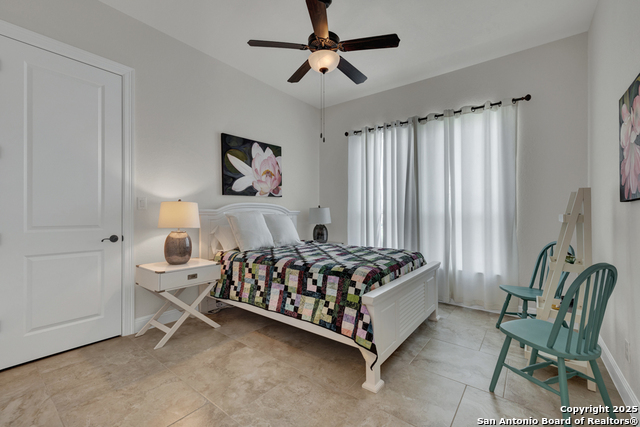 Listing photo id 26 for 2106 Granada Hills