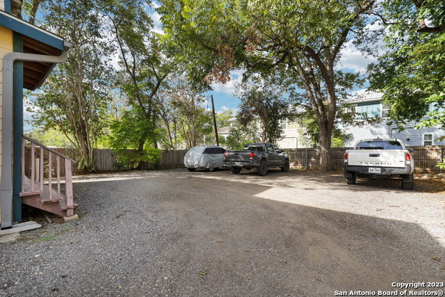 Image 24 of 35 For 255 Natalen Ave  101