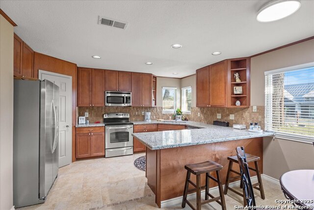 Listing photo id 9 for 1075 Driftwind