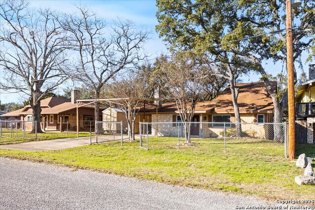 Listing photo id 3 for 1075 Driftwind