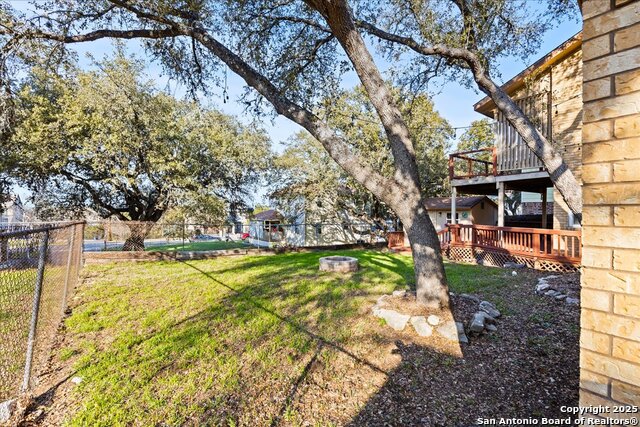 Listing photo id 6 for 1075 Driftwind