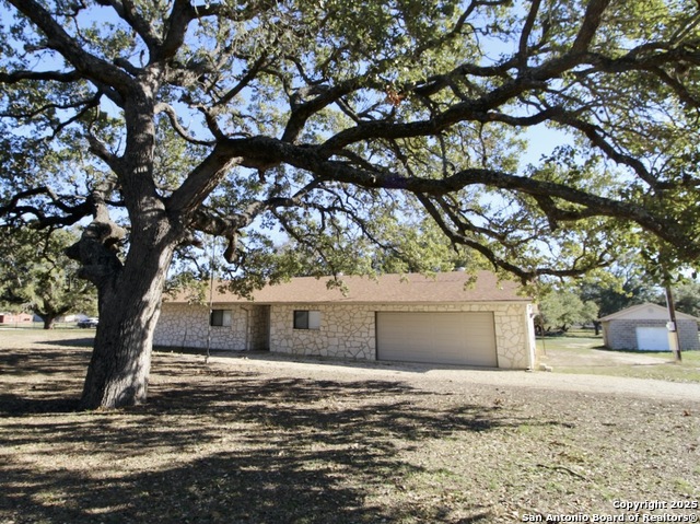 Image 2 of 32 For 246 County Road 7611
