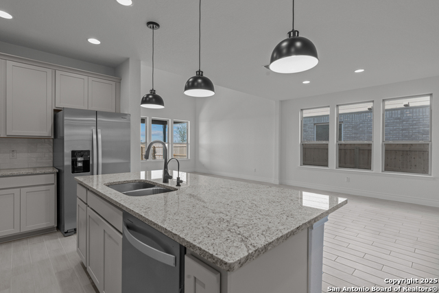 Image 13 of 37 For 12420 Redwater