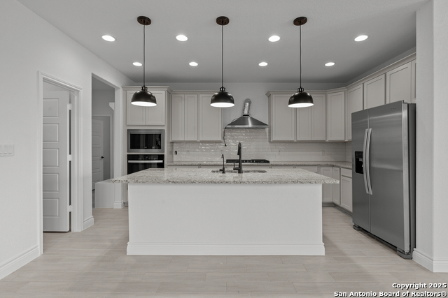 Image 18 of 37 For 12420 Redwater