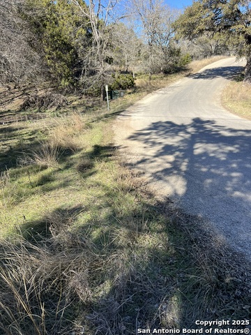 Listing photo id 6 for 43 Woodacre Dr