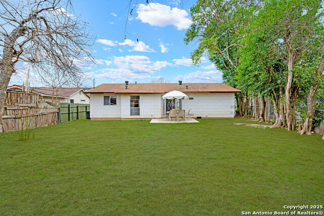 Image 16 of 17 For 6706 Red Blf